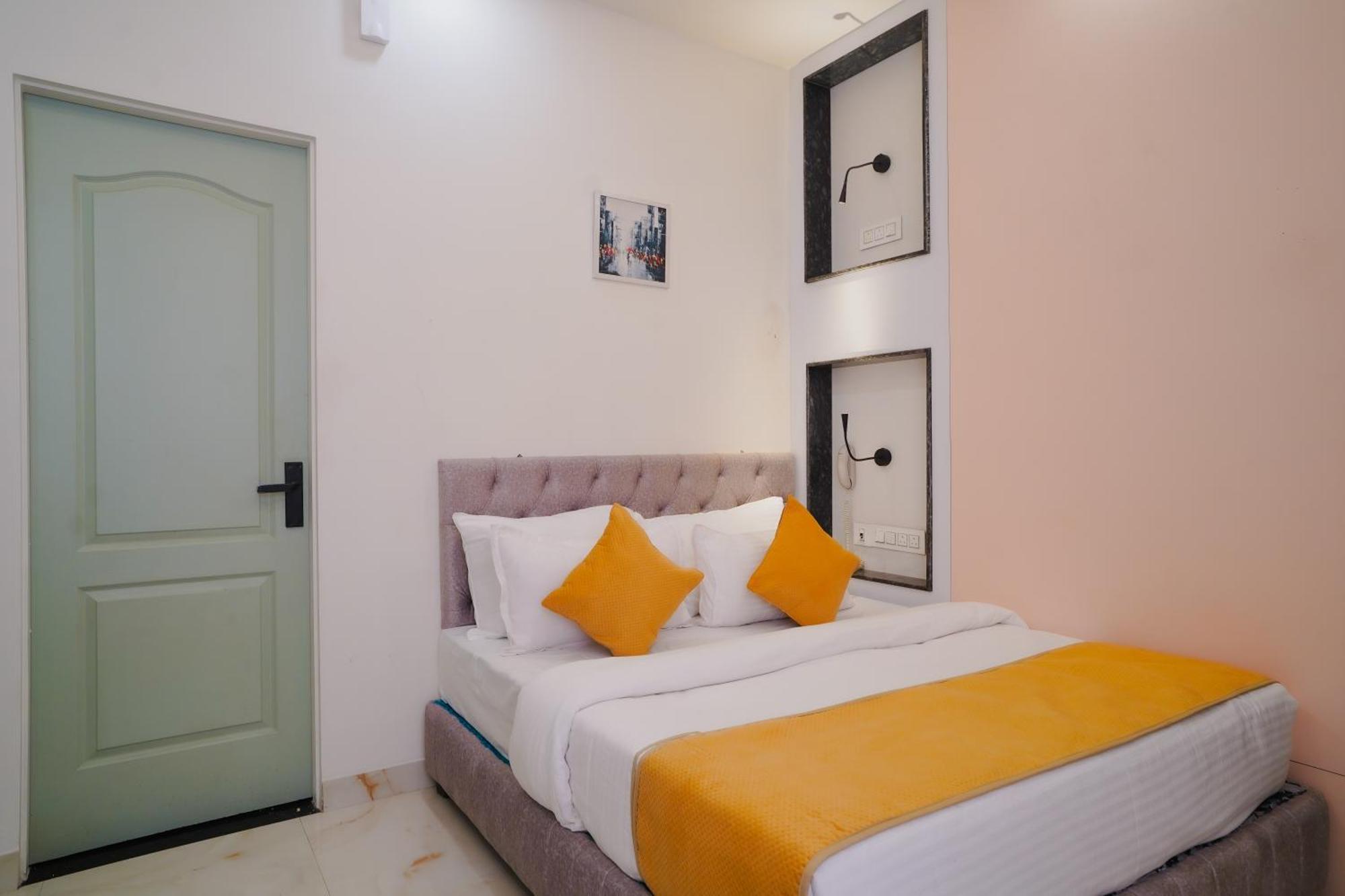 Hotel The Hidden Door-Near Jaipur Airport 외부 사진
