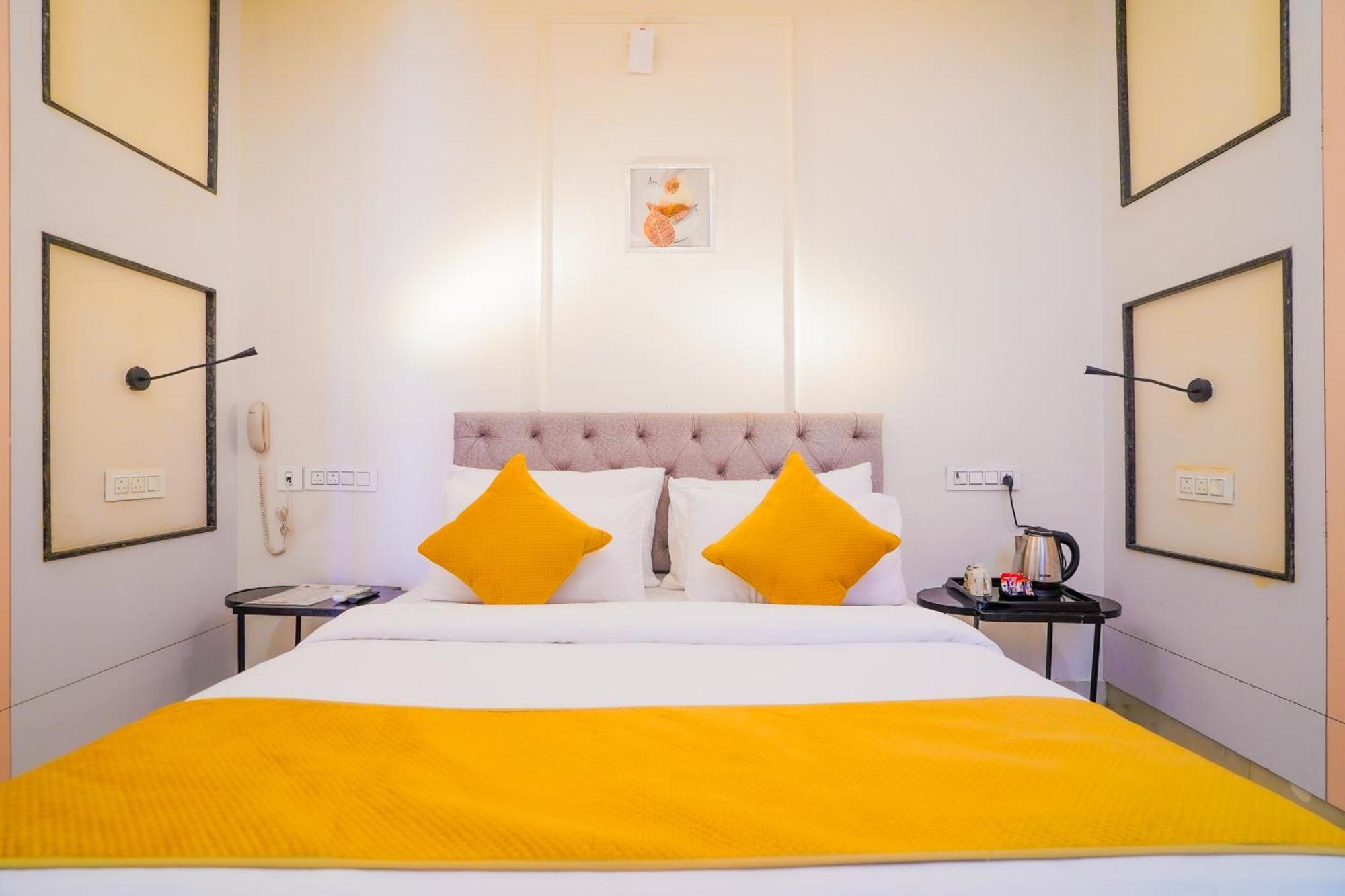 Hotel The Hidden Door-Near Jaipur Airport 외부 사진