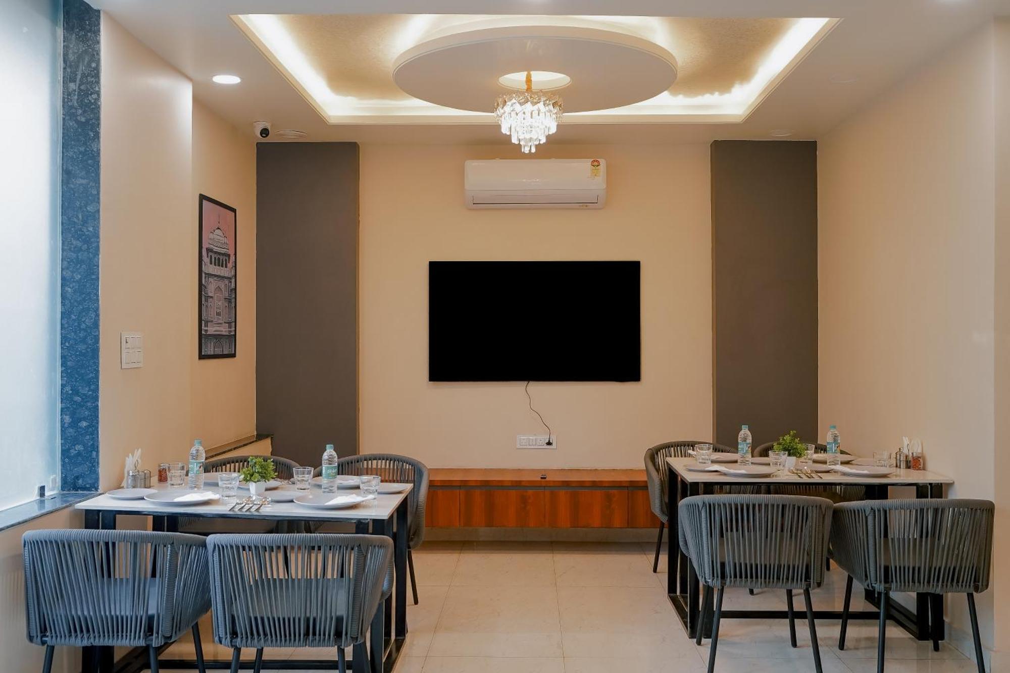 Hotel The Hidden Door-Near Jaipur Airport 외부 사진